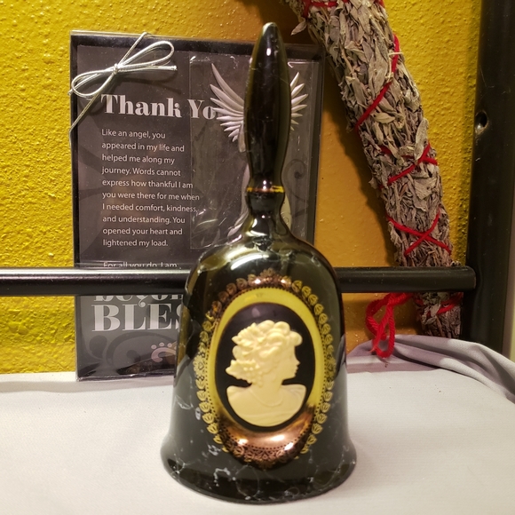 Vtg Black Marble Cameo Collection Bellmawr Bell - Picture 11 of 11